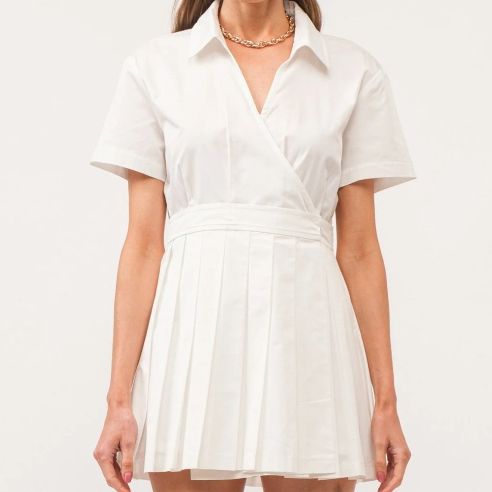 En Saison Ivory White Pleated Mini Dress (Skort)